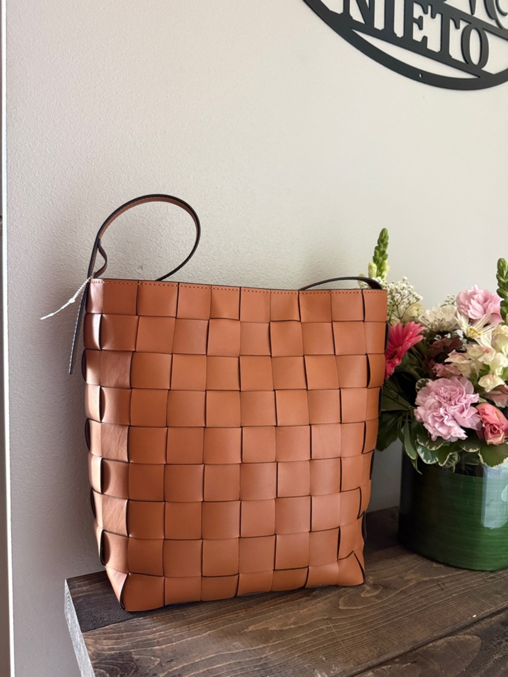 HOBO Sky Shoulder Bag – Wheat Like New!
